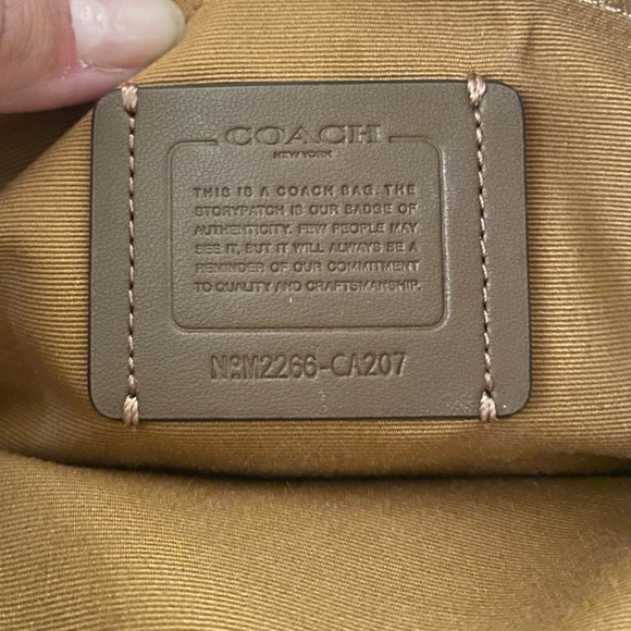 ❗️SOLD❗️Coach Jamie Camera Bag Chartreuse - Picture 2 of 8